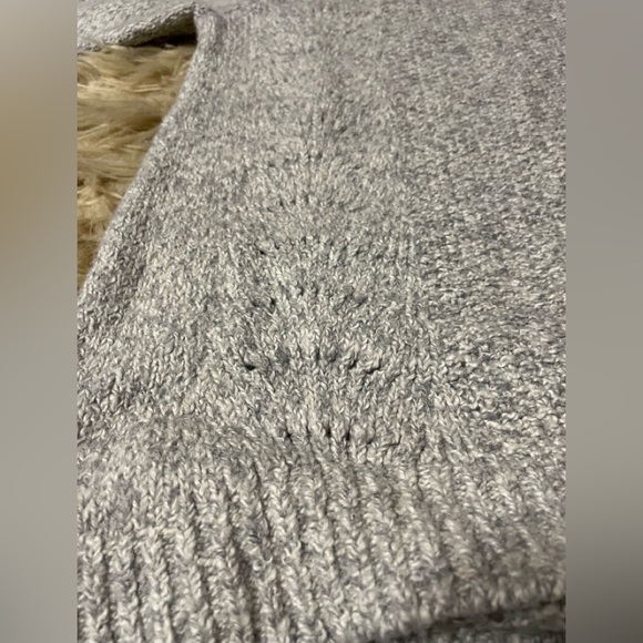 LOFT Women's Gray Super Soft Crew Neck Sweater - Picture 4 of 8